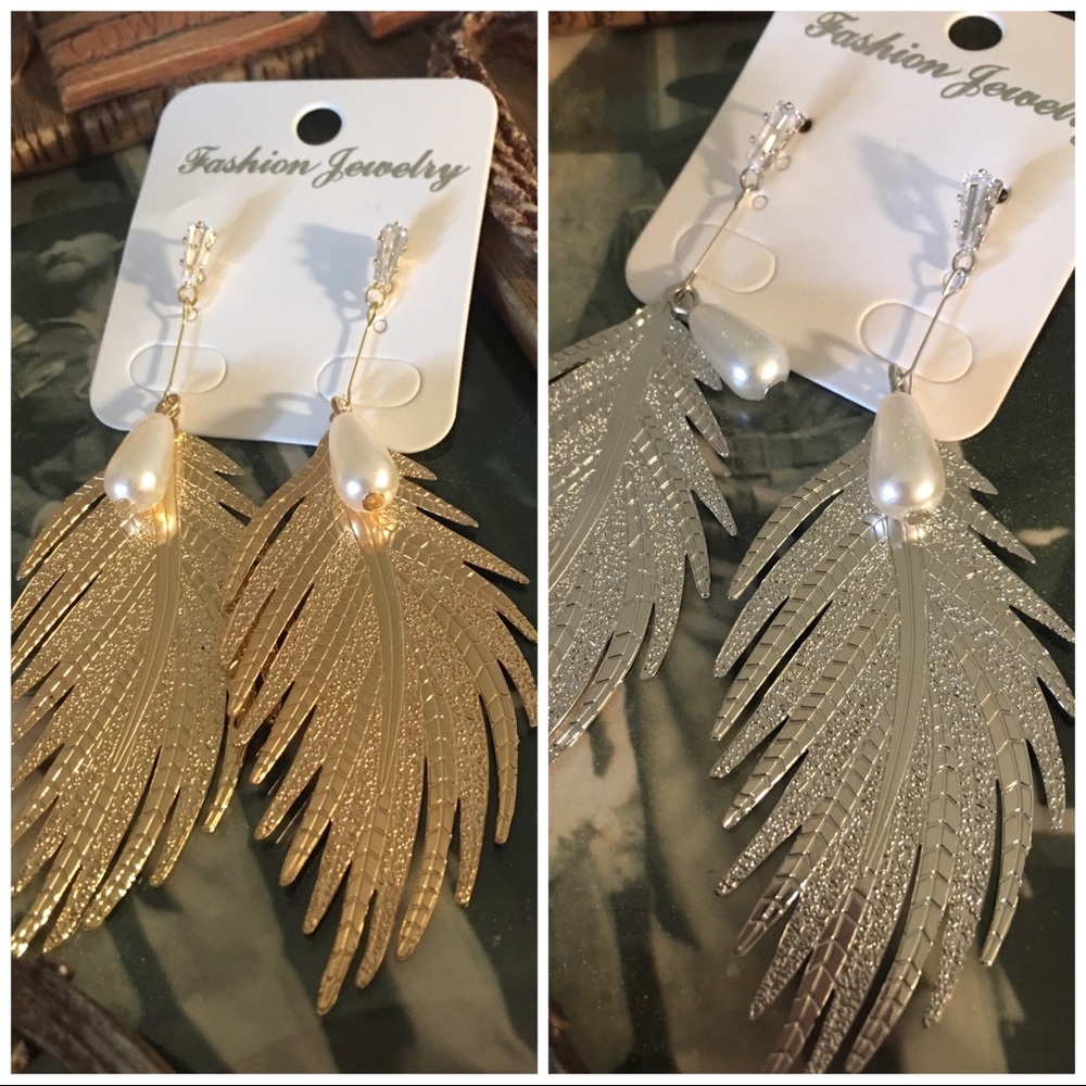 🌻3 for $20🌻 Alloy Feather Earrings